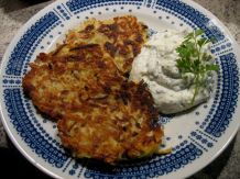 Kohlrabi-Kartoffel-Rösti mit Kräuterquark