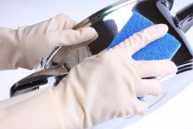 Fettiges / öliges Plastikgeschirr / Küchenboden usw. reinigen