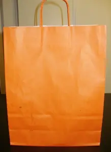 Eine Tüte voller Blumen - eine schöne Geschenkidee