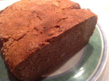 Roggenvollkornbrot mit Kernen und Körnern