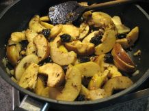 Reispfanne mit Hähnchenfilet, Quitten und Backpflaumen