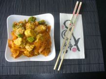 Asiatische Möhrengemüsepfanne mit Hähnchenbrust - kalorienarm & leicht