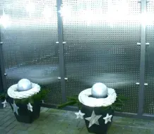 Ein zweites Leben für verblichene Solarkugeln