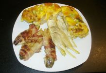 Überbackene Mozzarella-Hähnchenfilets mit geschmortem Chicoree