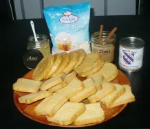 Blitzschnelles Kaffee-/Teegebäck: Zwieback mit Kokos, Anis oder Zimt