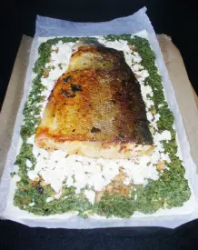 Spinat-Feta-Strudel mit frischem Wildlachs