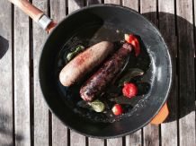 Eingefrorene Blut- und Leberwürste wie frisch vom Metzger