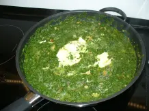 Meeresfrüchte mit Spinat auf Spaghetti