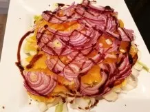 Chicoree-Orangen Salat mit roten Zwiebeln