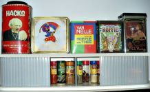 Altes CD-Regal wird zum Gewürzschrank