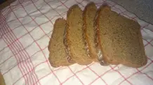 Roggen-Dinkel-Vollkornbrot mit Kernen