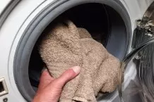 Waschmaschine läuft schon, ein Teil vergessen?