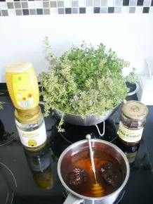 Thymianhonig mit Orangenmarmelade & Thymianessig