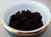 Kaffeesatz-Kokosöl Peeling