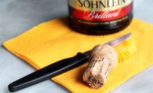 Sektflasche wieder verschließen