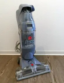 Hartbodenreiniger im Test und Vergleich