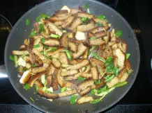 Knoblauch-Brotsalat mit Tomaten (Panzanella)