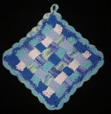 Patchwork-Topflappen aus Garnresten