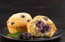 Sommerliche Brombeer-Muffins auch in den Herbst- und Wintermonaten