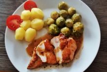 Hähnchenbrust mit Rosenkohl & Kartoffeln