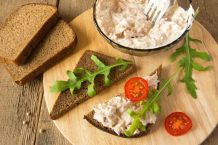 Leckerer Brotaufstrich mit Thunfisch