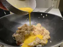 Resteessen: Geröstete Knödel mit Eiern und Speck