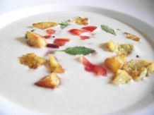 Auberginen-Suppe mit Topping