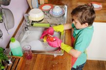 Kinderstreit um Hausarbeit vorbeugen