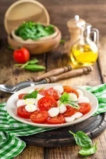 Tomate-Mozzarella-Teller