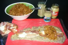 Deftige Sauerkraut-Rinderrouladen aus dem Schnellkochtopf