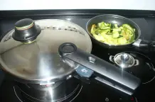 Deftige Sauerkraut-Rinderrouladen aus dem Schnellkochtopf