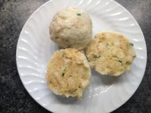 Semmelknödel gelingsicher zubereiten