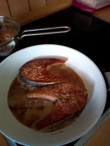 Lachssteaks mit Hummer-Dill-Soße