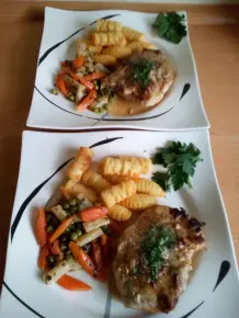 Gefüllte Schweinekoteletts mit Steinpilz