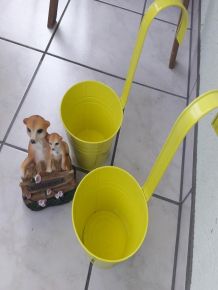 Farbenfrohe Alternative zu langweiligen Blumenkästen