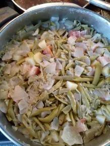 Saure Bohnen mit Speck