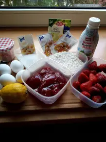 Erdbeer-Buttermilch-Torte