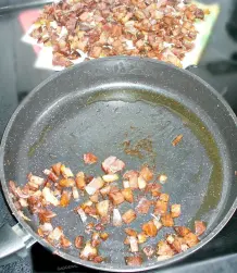 Wenn das Rührei schnell gehen soll: Speck vorbereiten und einfrieren