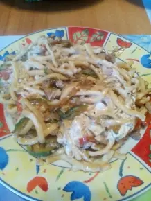 Gemüse-Spätzle-Pfanne mit Thunfisch