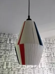 Lampenschirm mit Stick- oder Häkelgarn bespannen | DIY