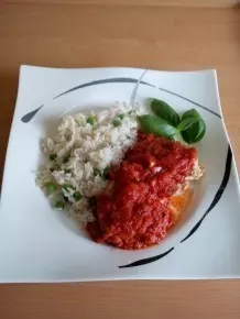 Hähnchenbrust mit gehackten Tomaten