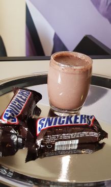 Leckerer Snickers-Likör