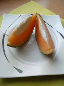 Melonen-Sorbet mit Joghurtkern
