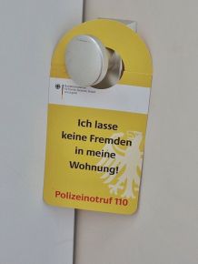 Falsche Polizisten an der Wohnungstür