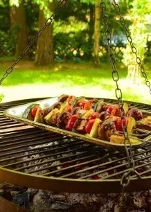 Champignon-Paprika-Spieße mit Bergkäse