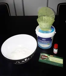 Erfrischendes Joghurteis mit reinem Pfefferminzöl