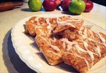 Apfeltaschen mit Blätterteig