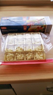 Klein gehackten Knoblauch einfrieren