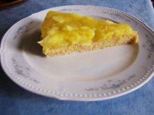 Schneller und saftiger Apfelkuchen