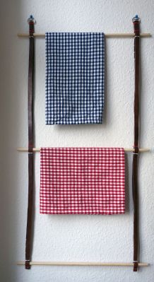 Handtuchhalter aus alten Gürteln selber machen